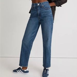 The Perfect Vintage Straight Jean in Mayfield Wash